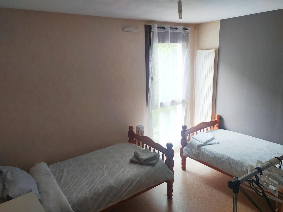 Chambre Privee 2 Pas Du Lac Chez L'Habitant Sevrier Luaran gambar